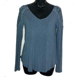 American Eagle Outfitters Slate Long Sleeve Top